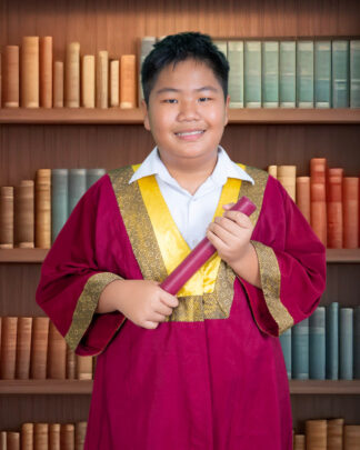 CHIN HAO JUN陈浩君 (8x12 Print + Frame)