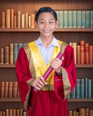 JORDIEN HEUREUX DE ALLEN邱约登 (8x12 Print + Frame)