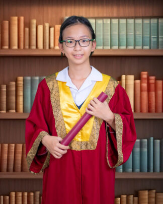 SUNLYN CHANG SHAN NING郑缮潾 (8x12 Print + Frame)