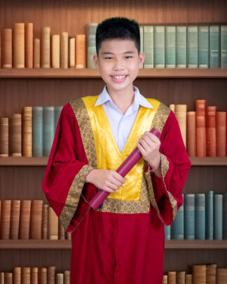 VINCENT VU KIE XIANG邬棋翔 (8x12 Print + Frame)