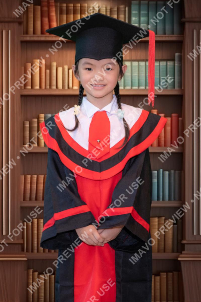 KRISTALLEY CHIN 陈心语