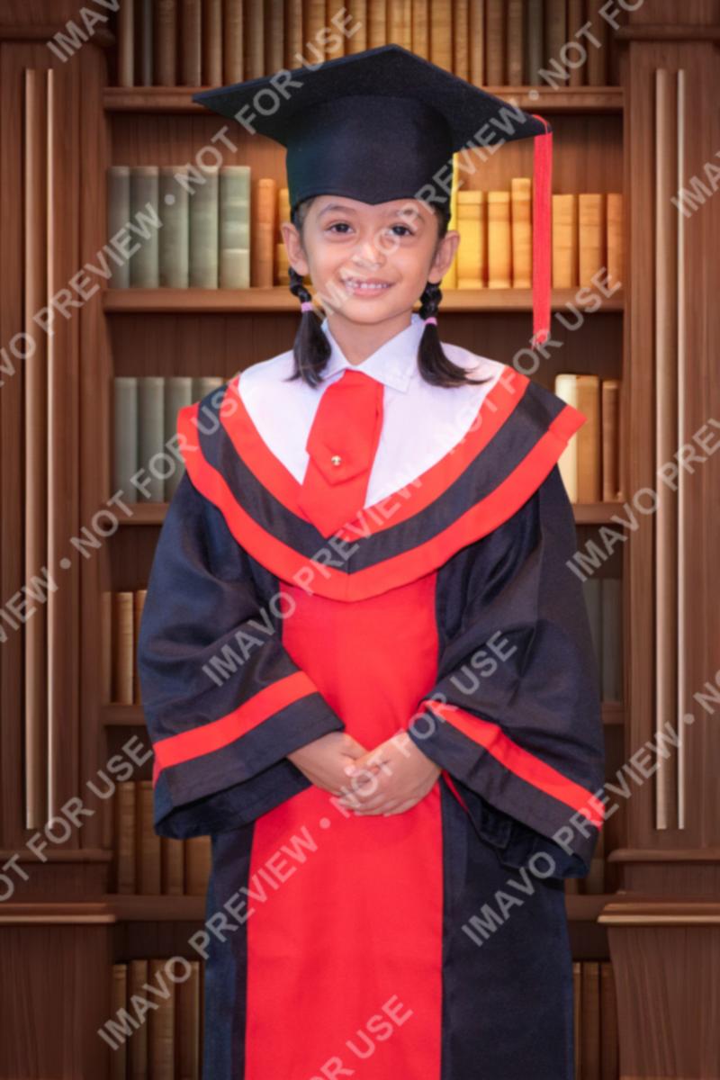 NOUR BINTI ABDALLA YASEN ABDALLA NASR_努珥