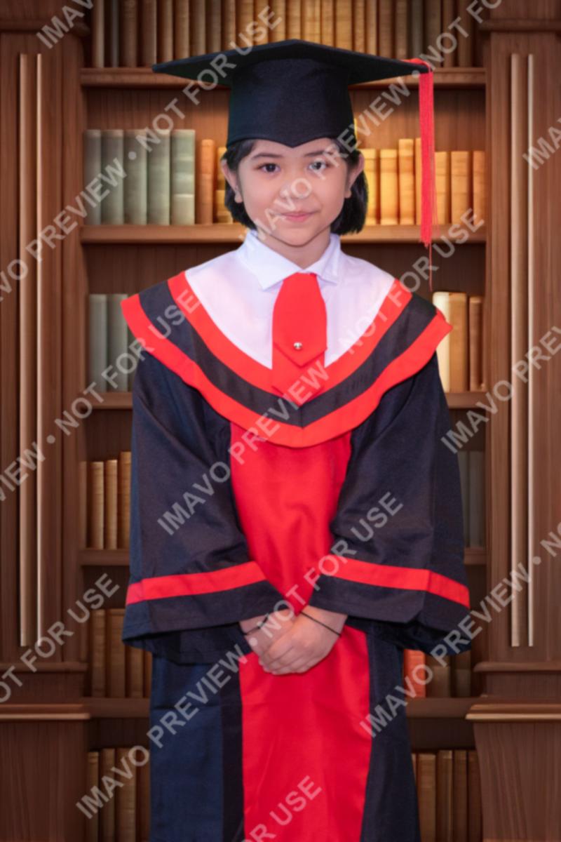 NUR AISYWANA ADELLIA BINTI MUHAMAD ADDLEH_艾德菈