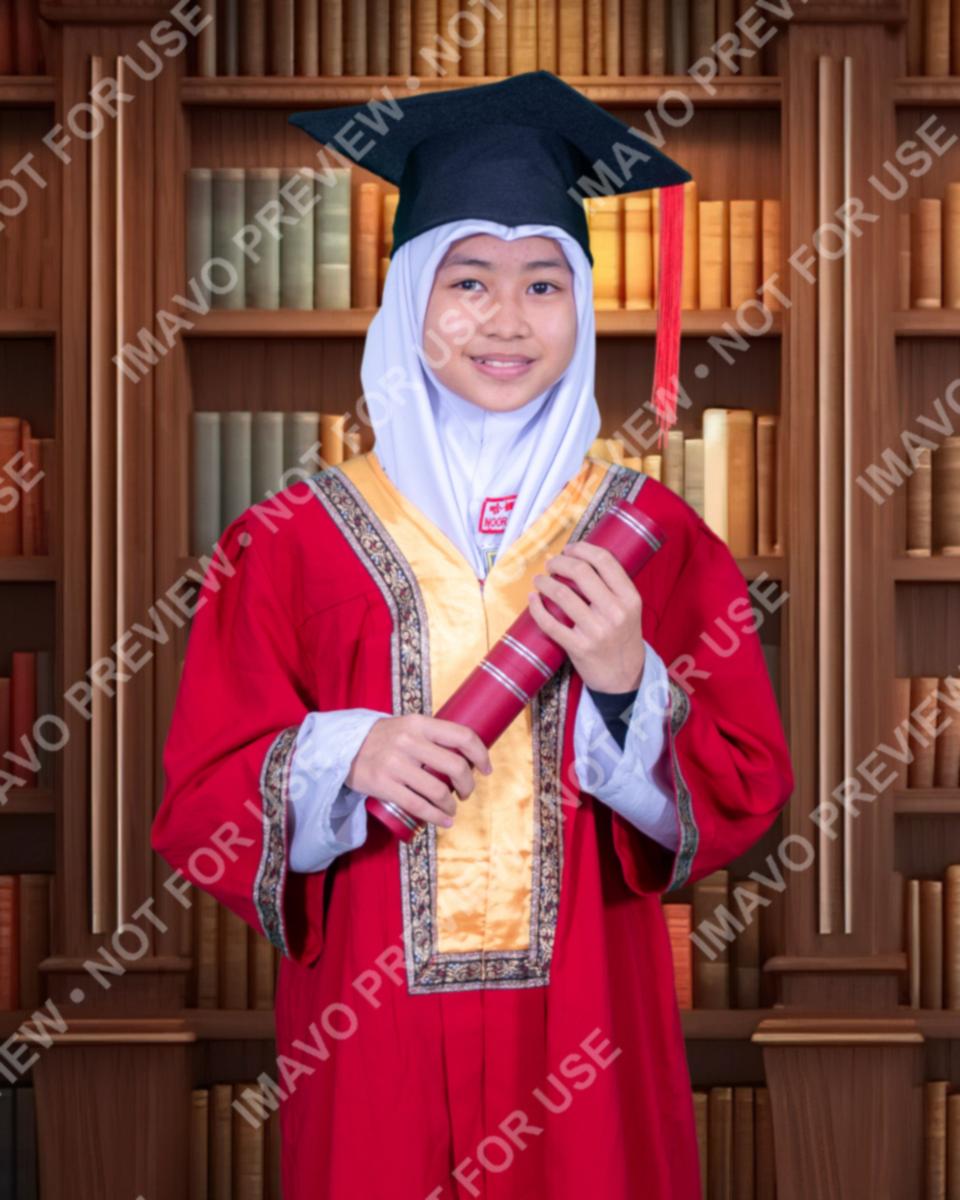 NOOR HANANIA BINTI AHMAD RASTOM_哈娜倪亚