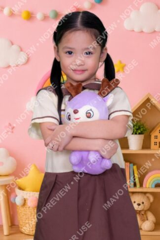 Chloe Xandra Unis
